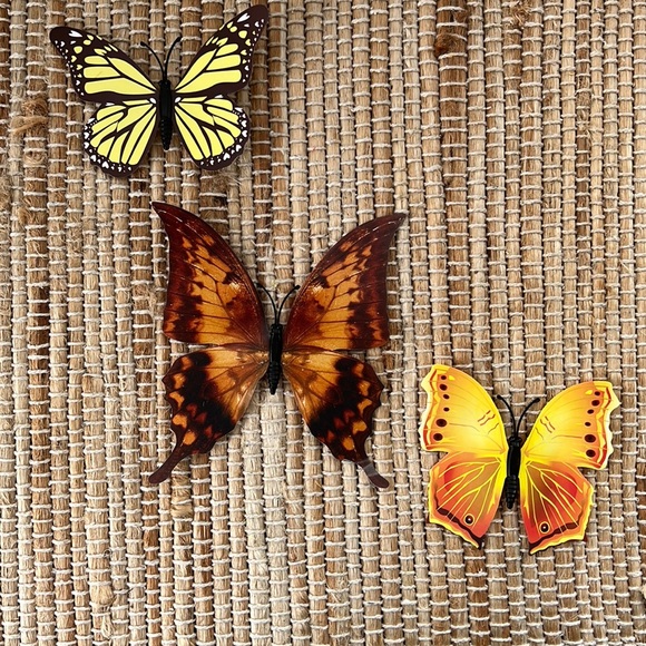 🤎💛🦋 Butterfly magnets set of 3 yellow butterflies demon slayer inspired - Picture 1 of 3